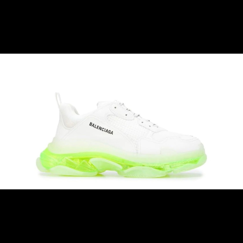 Balenciaga
Triple S sneakers